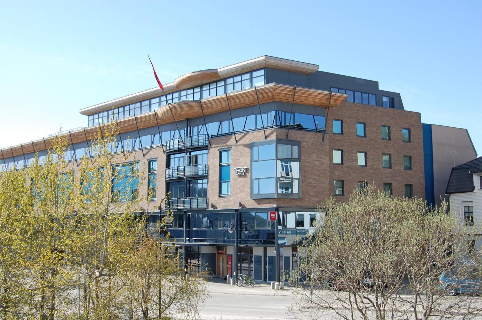 Thon Hotel Harstad Exterior photo